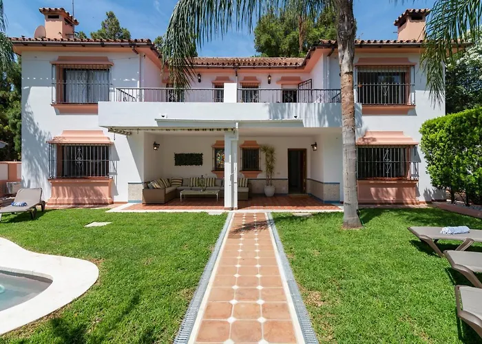Villa Giovanni - Marbella Center - Heated Pool